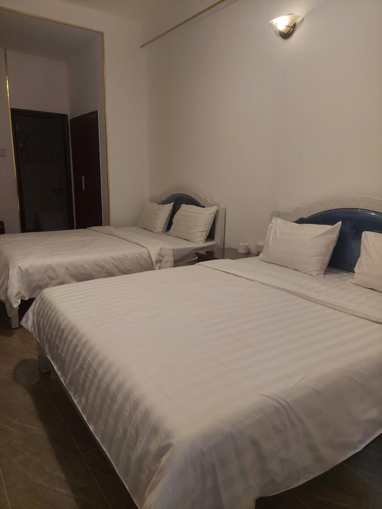 Hotel Khach San Trung Mai Thành Pho Ho Chí Minh Esterno foto