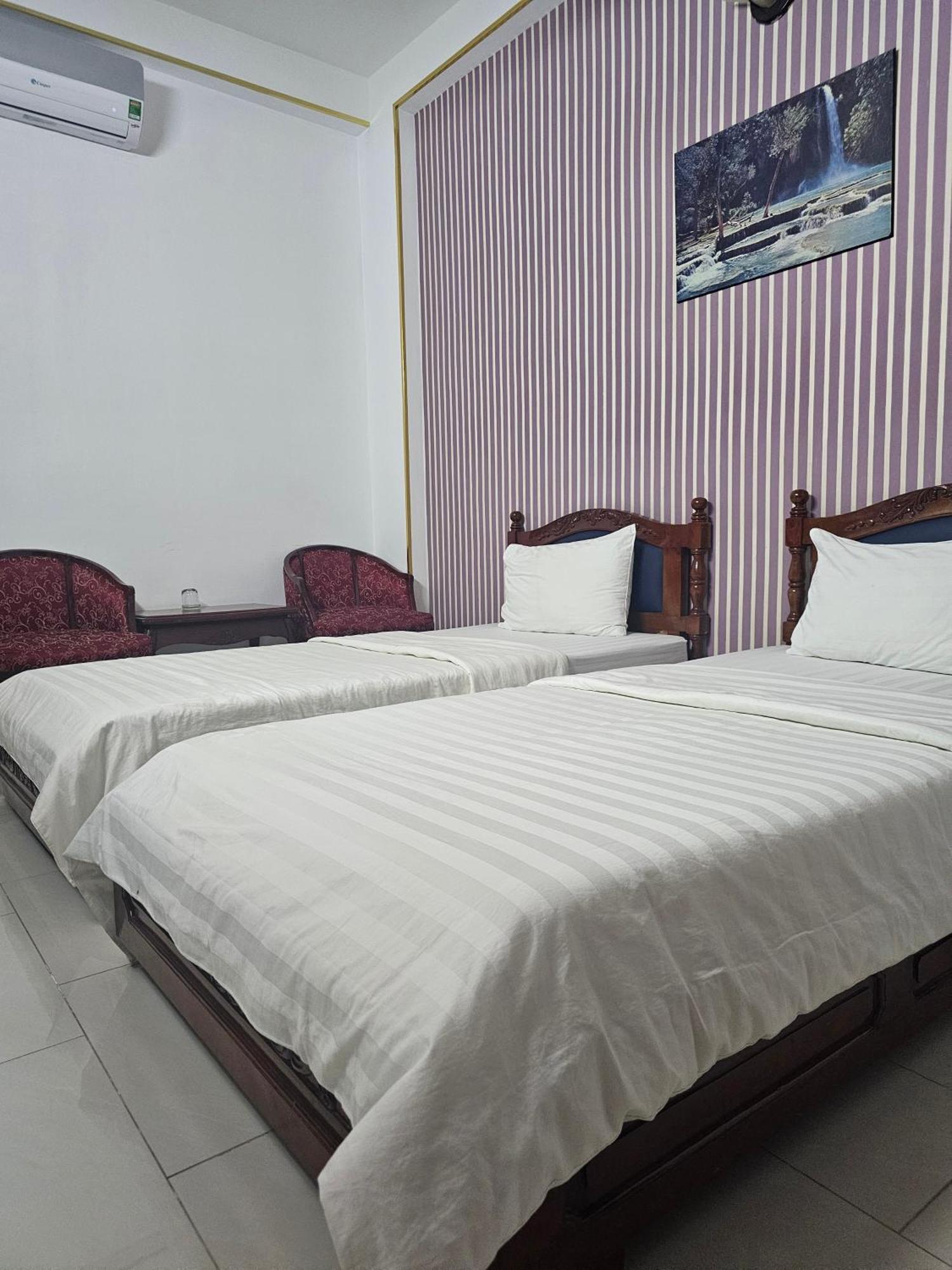 Hotel Khach San Trung Mai Thành Pho Ho Chí Minh Esterno foto
